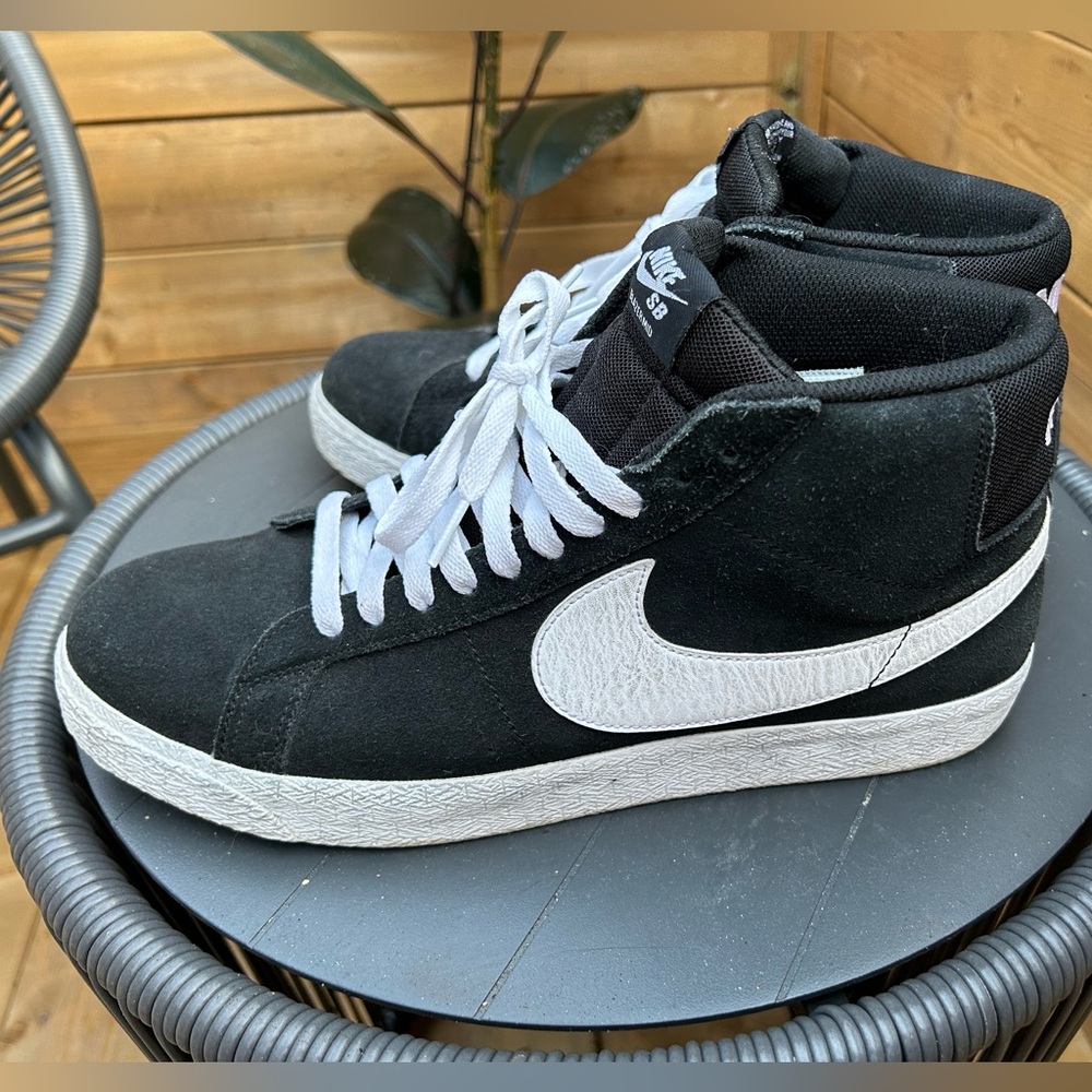 Nike SB Blazer Mid | black | men’s size 11 | in great condition